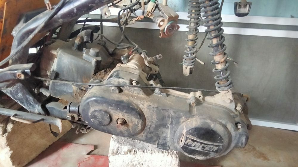 Скутер, мопед двигатель матор сартер