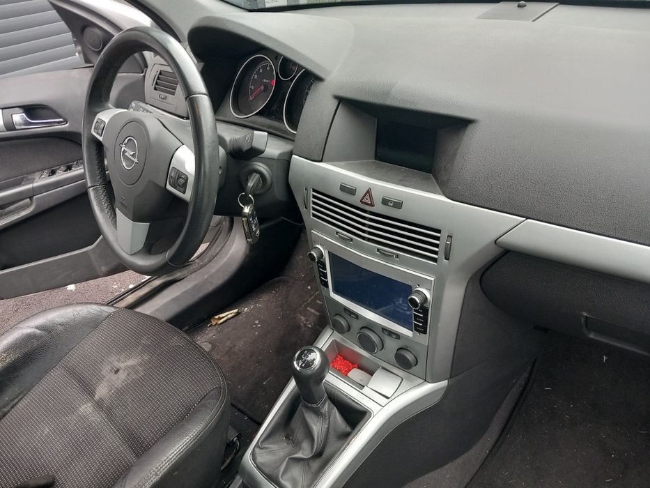 Opel Astra H 1.4- 90кс./2010/ - на части