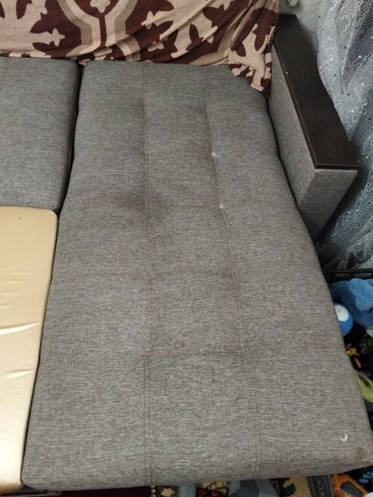 Срочно продам диван