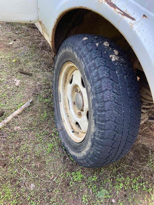 Джанти с гуми за Лада нива