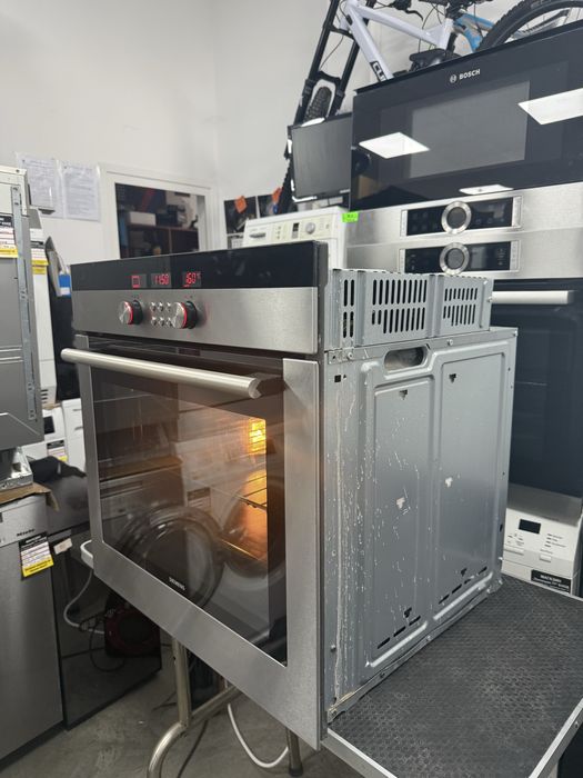 Фурна за вграждане SIEMENS