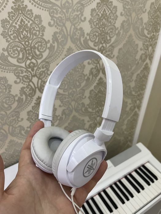 Продам цифровое пианино Ямаха