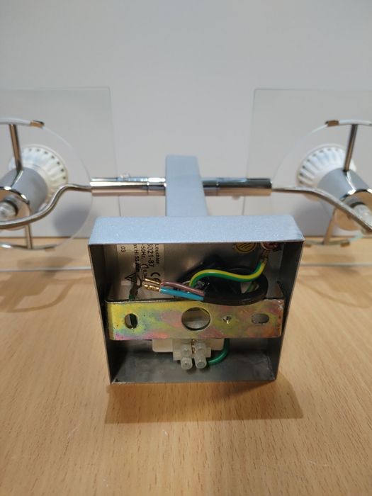 Луксозен спот от 2 леда TRIO Austria