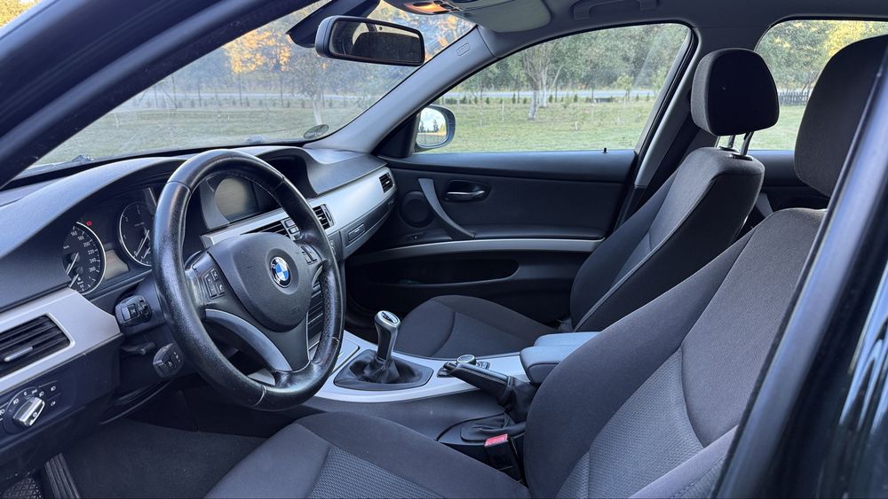 BMW Seria 3 (E90 LCI) 318d – 2010 –  vopsit Raptor