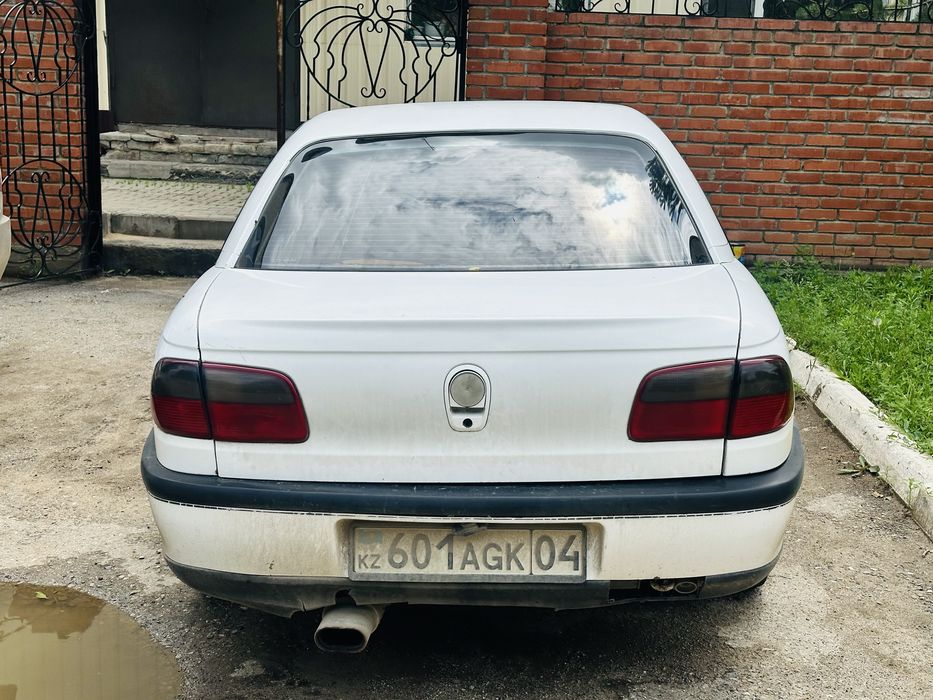 Опель омега Б срочно продам
