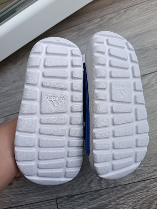 Сандали Adidas 26