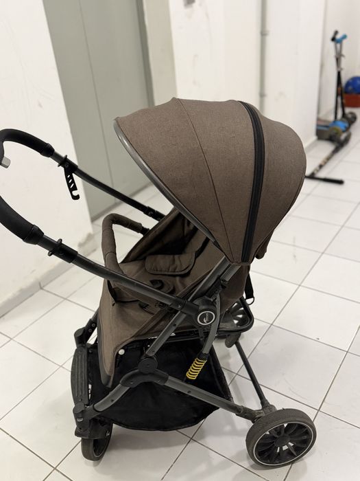 Детская коляска в отличном состояний