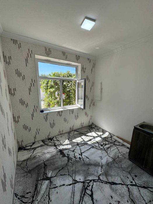 Горгаздан 1 хонали 1 каватдан квартира сотилади