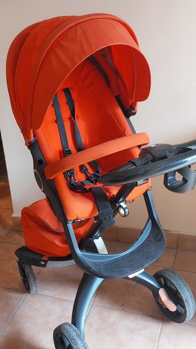 Количка стокке със два коша