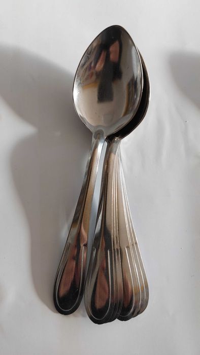 Лъжици, ножове, универсален уред 5 в 1