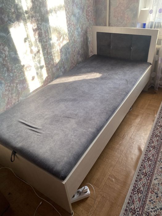 Кровать односпальная