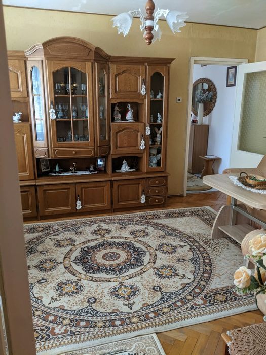 Vand apartament 3 camere