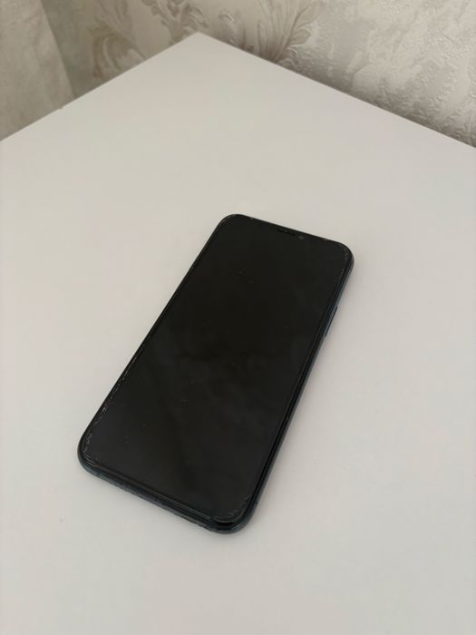 Продам iPhone 11 Pro 256 ГБ