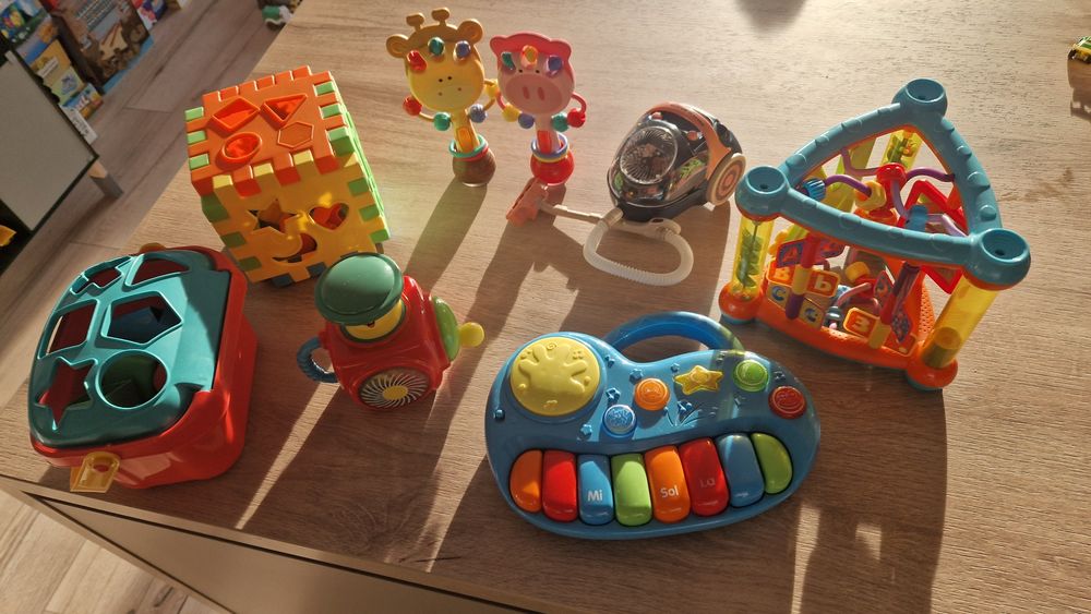 Lot jucarii de motricitate si dezvoltare