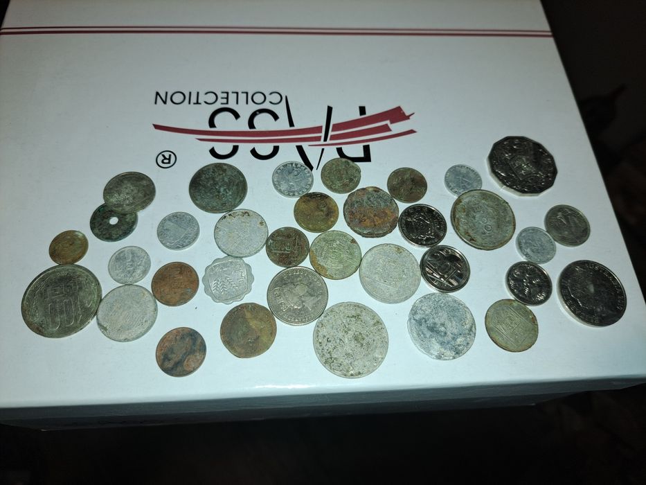 Monezi vechi pentru colecționari
