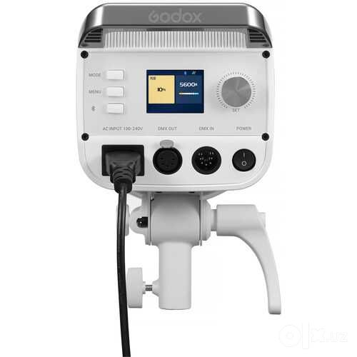 Godox Litemons LE300Bi. Гарантия, 12 месяцев с момента покупки.