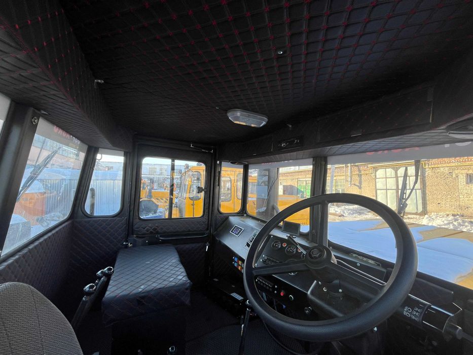 Кабина К-700 (оборотная) с кондиционером