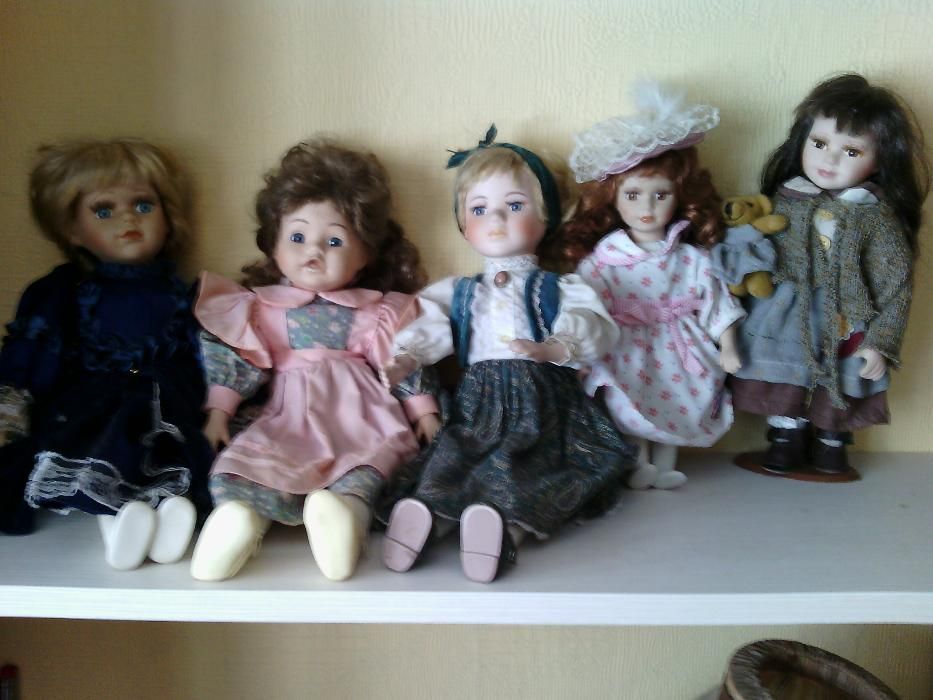 Порцеланови кукли