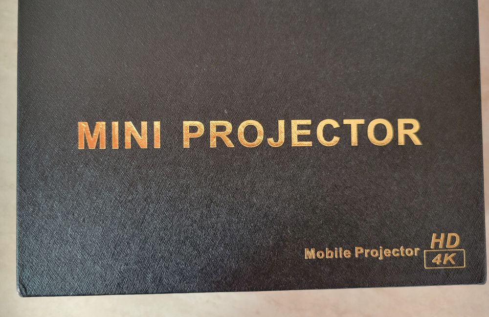 Mini Smart Projector 4K ultra HD(3d) DLP