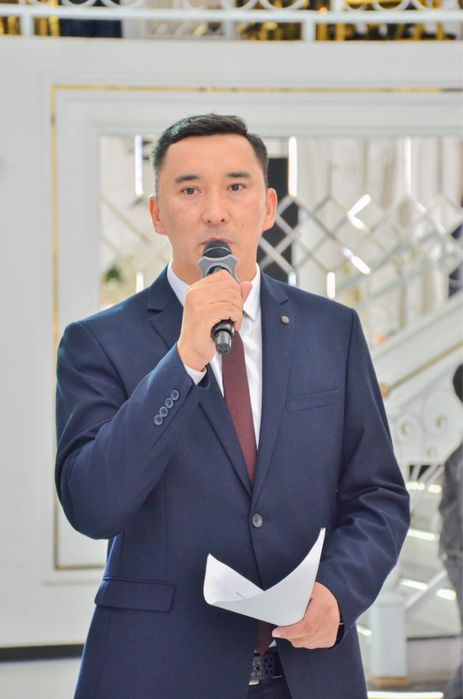 Ведущий мероприятий!