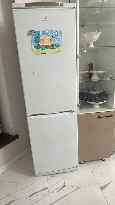 Холодильник рабочий