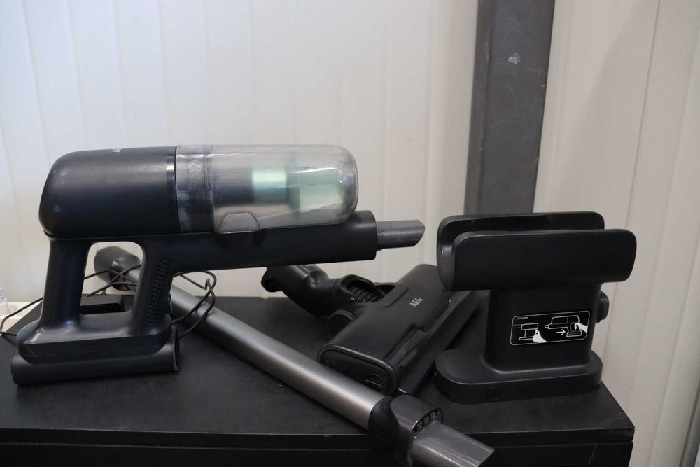 AEG ULTIMATE 7000 Безжична прахосмукачка 2,2 кг До 40 мин. работа