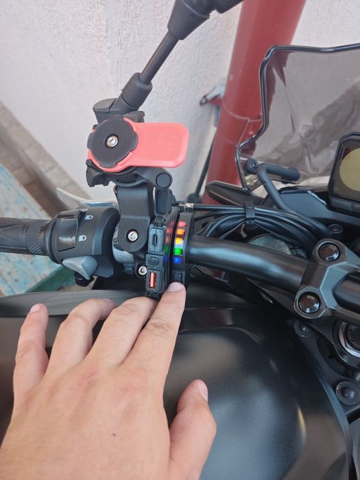 Vând Honda CB500F 2023