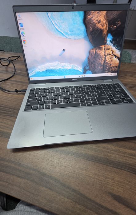 Dell Precision 3561 – Intel Core i9-11950H | 32GB RAM | 512GB SSD | NVIDIA T600 4GB | 15.6" FHD 400 nits 100% sRGB