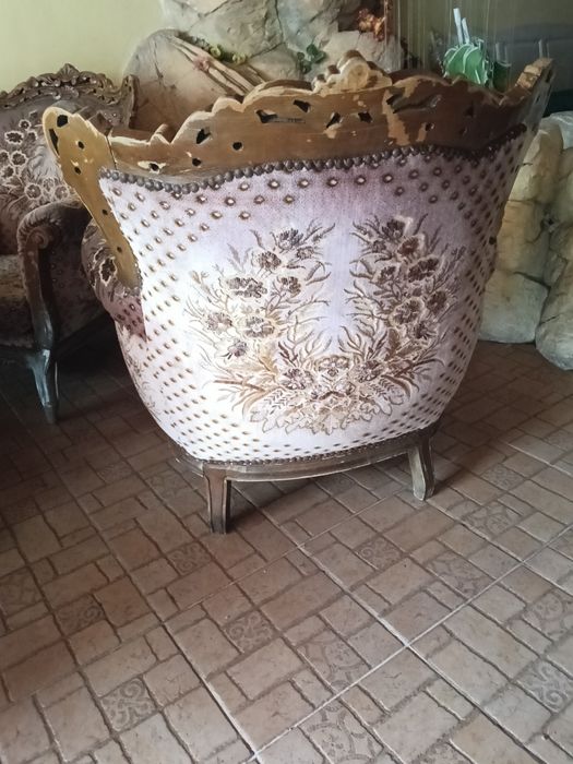 Продавам винтидж гарнитура