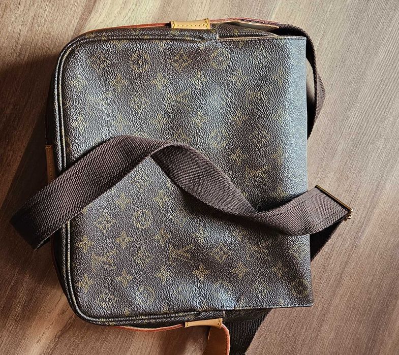 Дамска чанта с щампа Louis Vuitton