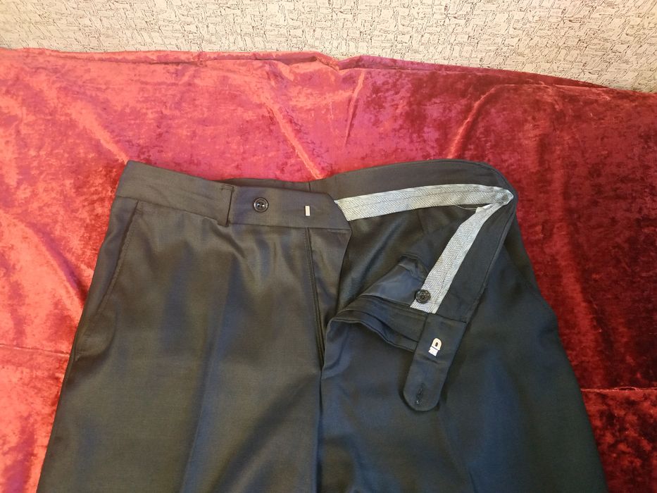 Отличный мужской костюм