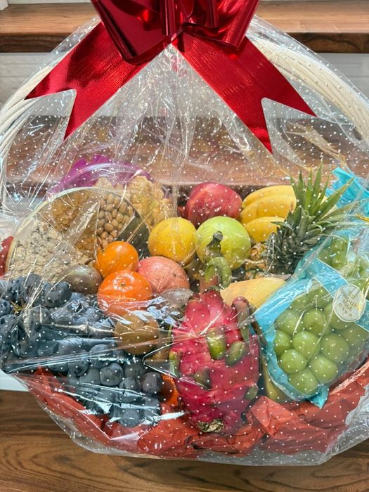 Корзина с фруктами подарочная