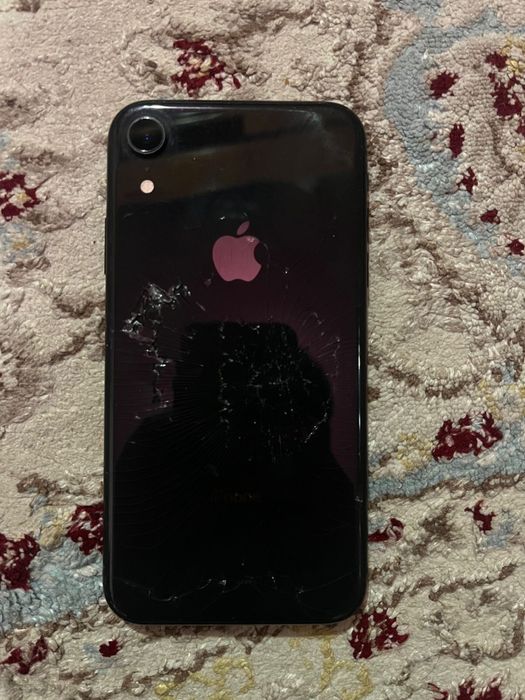 Айфон хр сатылады 64гб