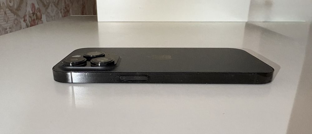 IPhone 14 pro, в черном цвете