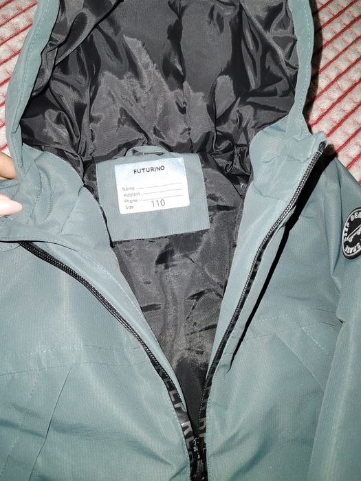 Продам осенюю куртку