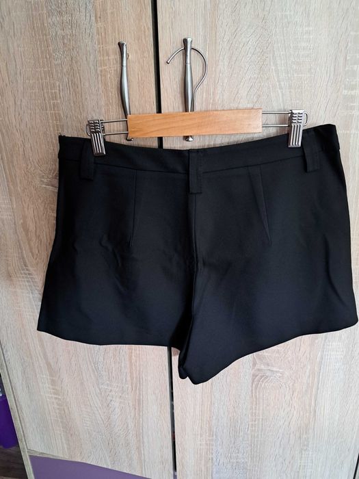 !Чисто нови! Пола-панталонки