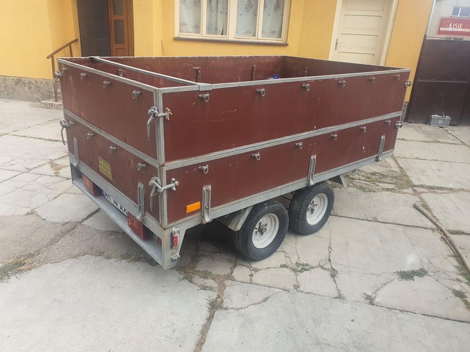 Vând remorca  dublu ax