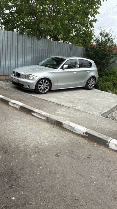 Mașină de vânzare BMW