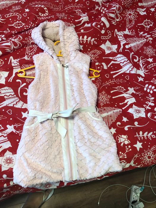 Детски мек розов елек