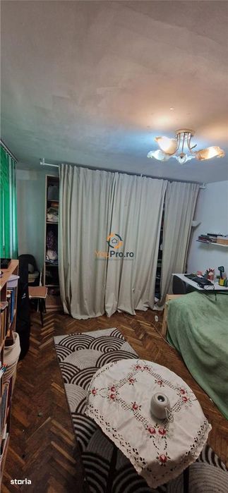 Apartament cu centrala decomandat parter zona Soarelui — fotografia 3