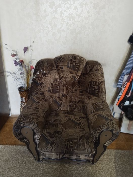 Диван 2 кресла.  Стенка