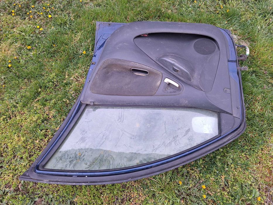 Тойота Ярис 2004г,предна десна оборудвана