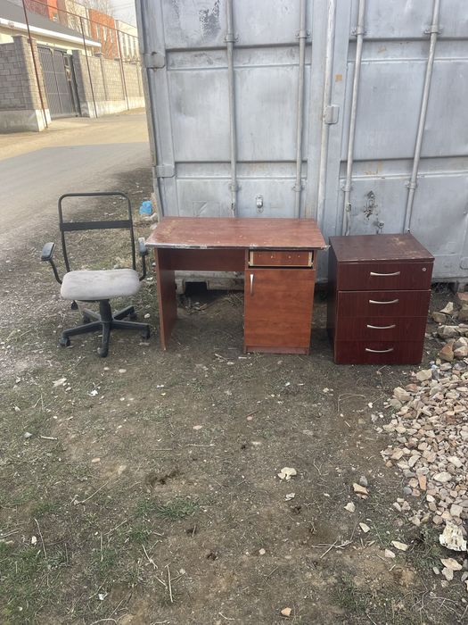 Отдам бесплатно мебель