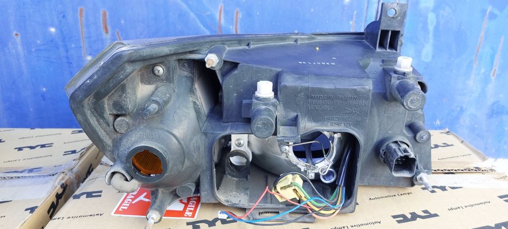 Фарове за Форд транзит 2000-2006