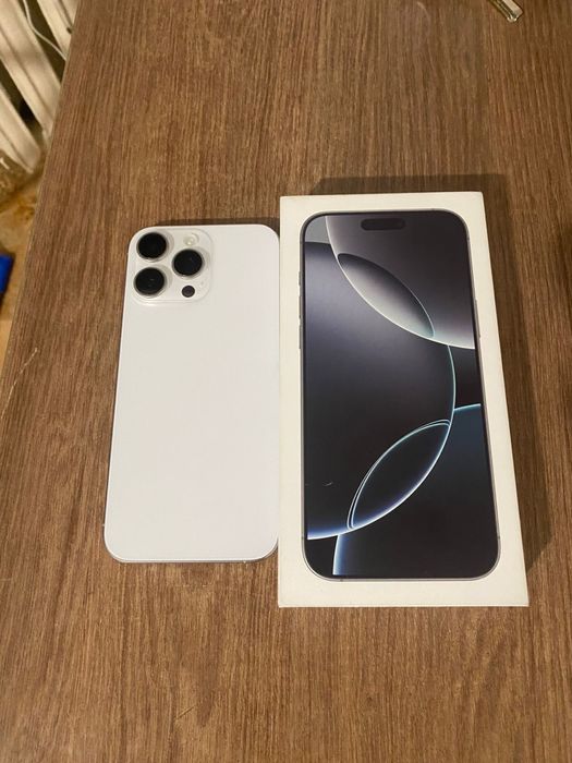 Продается айфон 16 про макс 512гб