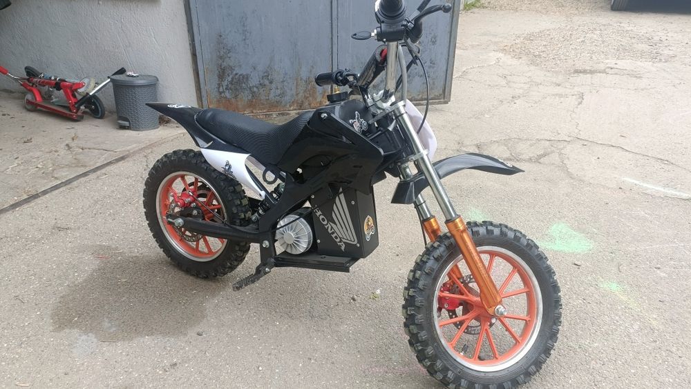 Motocicleta electrica de cross pentru copii