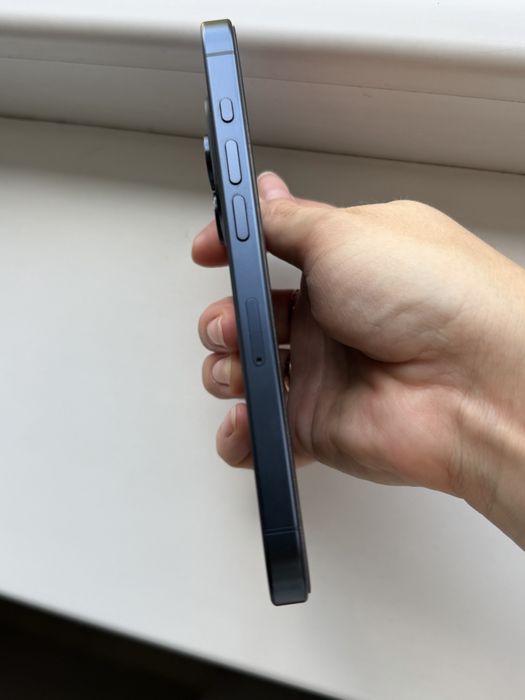 Продается IPhone 15 pro