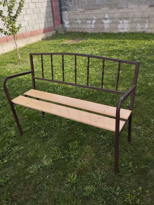 Скамейка металлическая