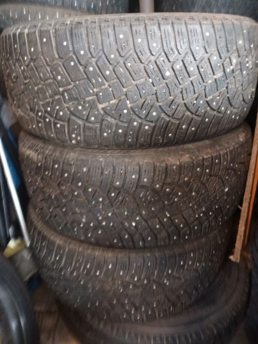 Зимни гуми 235 55 17 цола