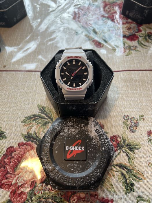 Ceas Casio G-Shock GA-2100TH-7A alb